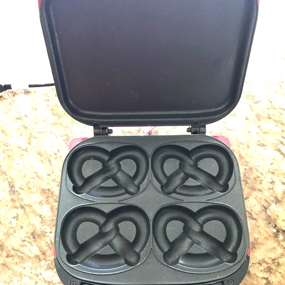 bella Other - 🥨Bella Pretzel Machine maker 🥨